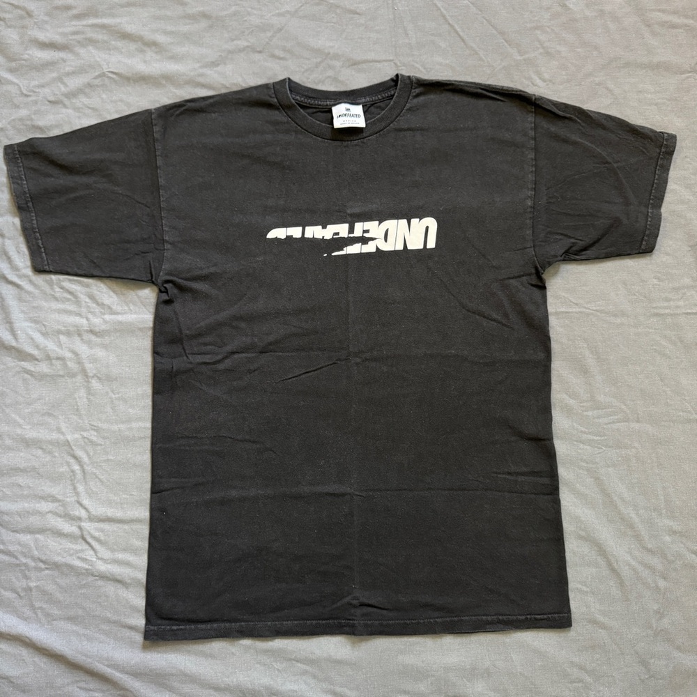 Undefeated Black T-Shirt Size Medium